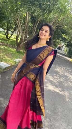 Subiksha Kayarohanam Instagram - Azhagai siricha mugamae 🥰

#kathuvakularendukathal #kvrk
Costume courtesy @shansika1