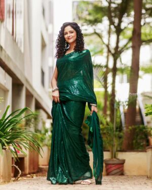 Subiksha Instagram - Dazzling @subikshaoffl for #chandramukhi2 promotions! 💚
.
#chandramukhi2 from September.15th!
@lycaproductions
.
Saree @hafsaaddotcom 
Photography & retouch  @thivakar.photo