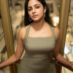 Subiksha Instagram - Elegance is an attitude 💥💚 Clicked : @johan_sathyadas 📷 Retouch : @whoizsri ❤️ Outfit : @subikshaoffl ‘s Wardrobe 🙋🏻‍♀️ #elegance #attitude #trendingnow #love #just #sunshineonmymind #subikshakrishnan #subiksha #sweety #photography #justaclick #chandramukhi2