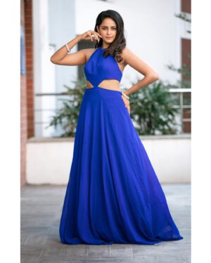 Subiksha Instagram - Blue is really magical💙 Feeling blue-tiful!

#kannainambathey promotion!!!

Outfit : @subikshaoffl ‘s wardrobe 🙋🏻‍♀️🙈
Photography team : @sat_narain @talesbyashif 
@shotsbyuv 📷😍
MUA : @harisri_makeoverartistry 
@harisri_official_ ❤️