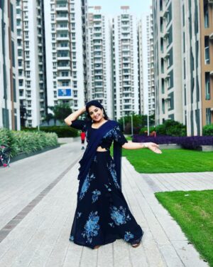 Sudeepa Pinky Instagram - Do you remind yourself every day to stay humble ?
Do u believe that we all are unique beings shining our own beautiful light?. #randomness #blacklehengalove💗#telugu #actress #hyderabad #pinkysudeepa