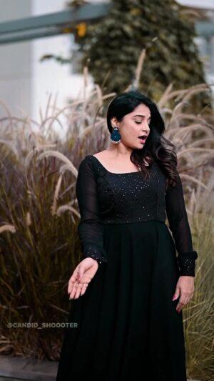 Sudeepa Pinky Instagram - Happy in a million little ways 💕😃👗! ☺️💕

#BlackAnarkali #ElegancePersonified #EthnicChic #TimelessBeauty #RegalFashion #CelebFavorite #FashionInspiration #MustHaveOutfit #TraditionalElegance #GracefulStyle #Fashionista #AnarkaliLove #MakeAStatement

Inframe Me
@pinky_sudeepaofficial
Outfit  @nishpanna_couture
Mua @vinusha_makeoverartistry 
Jewellery  @minimore.in 
Photography.  @candid_shoooter_