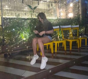 Sudeepa Singh Instagram - This girl was fed well  so u can talk to her now🤓😋👀🤪