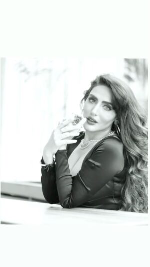 Sudeepa Singh Instagram - Coquettishness with the camera continues….👀🖤🎥