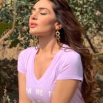 Sudeepa Singh Instagram - 💜choose to shine………..