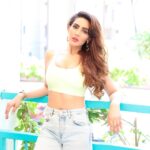 Sudeepa Singh Instagram - Summer is here!!!!💕💕super fun shoot with very talented @ibphotography27 and thank you @lovenlatte for such a pretty place!!