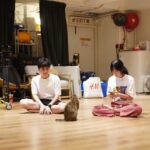 Suey Kwok Instagram - 有Acting class這個可愛的存在 多好💜 在這裏 坦然做返一個真實的人 扮鬼扮馬某程度都可以算係我嘅Comfort zone, 至少咁樣，大部份時間唔需要認真mode對人 ，幾舒服～ 多謝 @chickmcnugget 喺課堂上攞返我內心掙扎、認真嘅一面出嚟用 好爽😄 （不過上堂、拍戲限定，平時還是小瘋小癲日子過得比較方便) 多謝 @lunayuetyee capure 呢堆true pretty moment 🫶🏻🫶🏻 #學習使人快樂