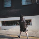 Suey Kwok Instagram – 晚上11點買了第二天早上9點半的機票
帶着五年前剩下的50000 Won 大概$300港幣安全抵達 ✈️✈️
表示十分興奮😄😄🐒