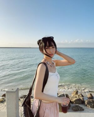 Suey Kwok Instagram - days in Okinawa ☀️🌊🌊