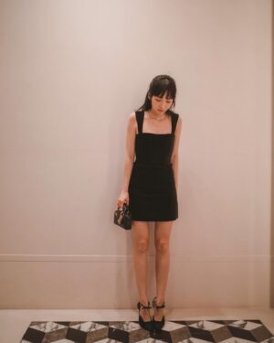 Suey Kwok Instagram -   night ⚡️🖤