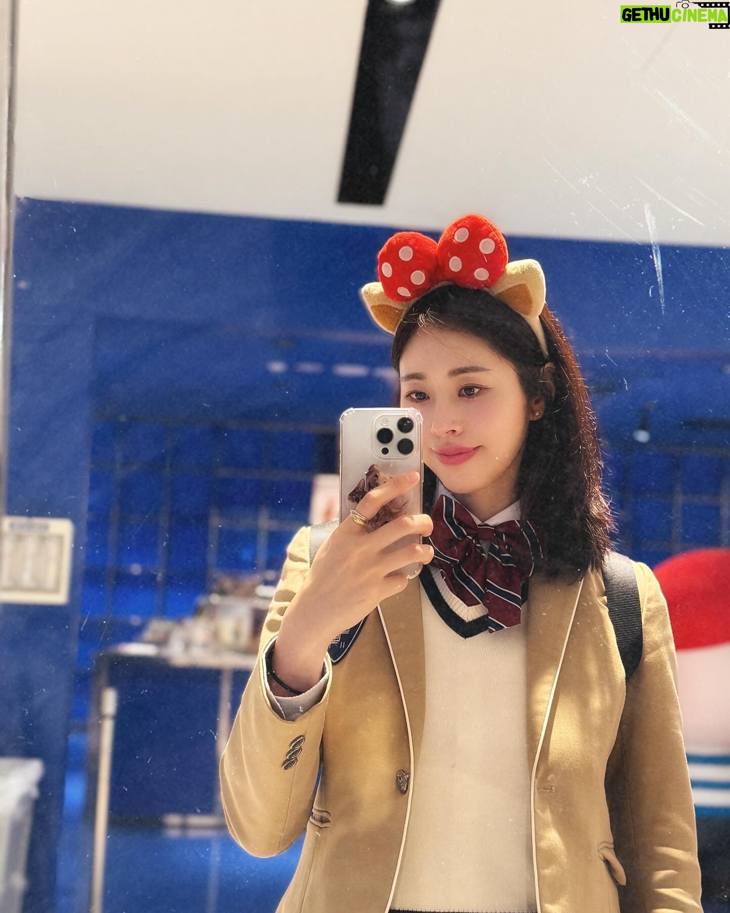 Suh Dong-joo - 7.5K Likes - 행복한 요즘 🎂🍰