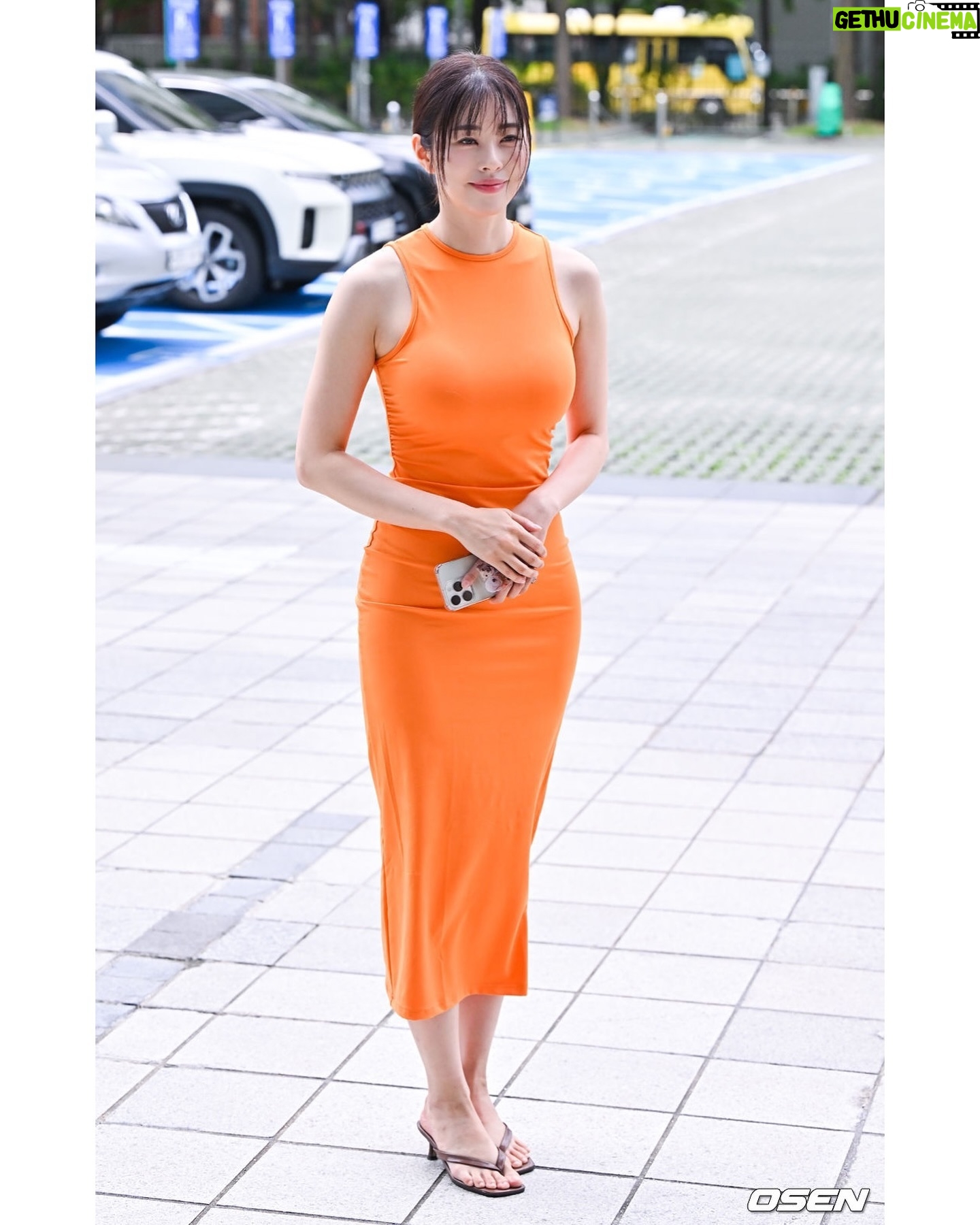 Suh Dong-joo - 8K Likes - 🧡기사 사진인데 넘 잘나와서 기쁜 날🧡