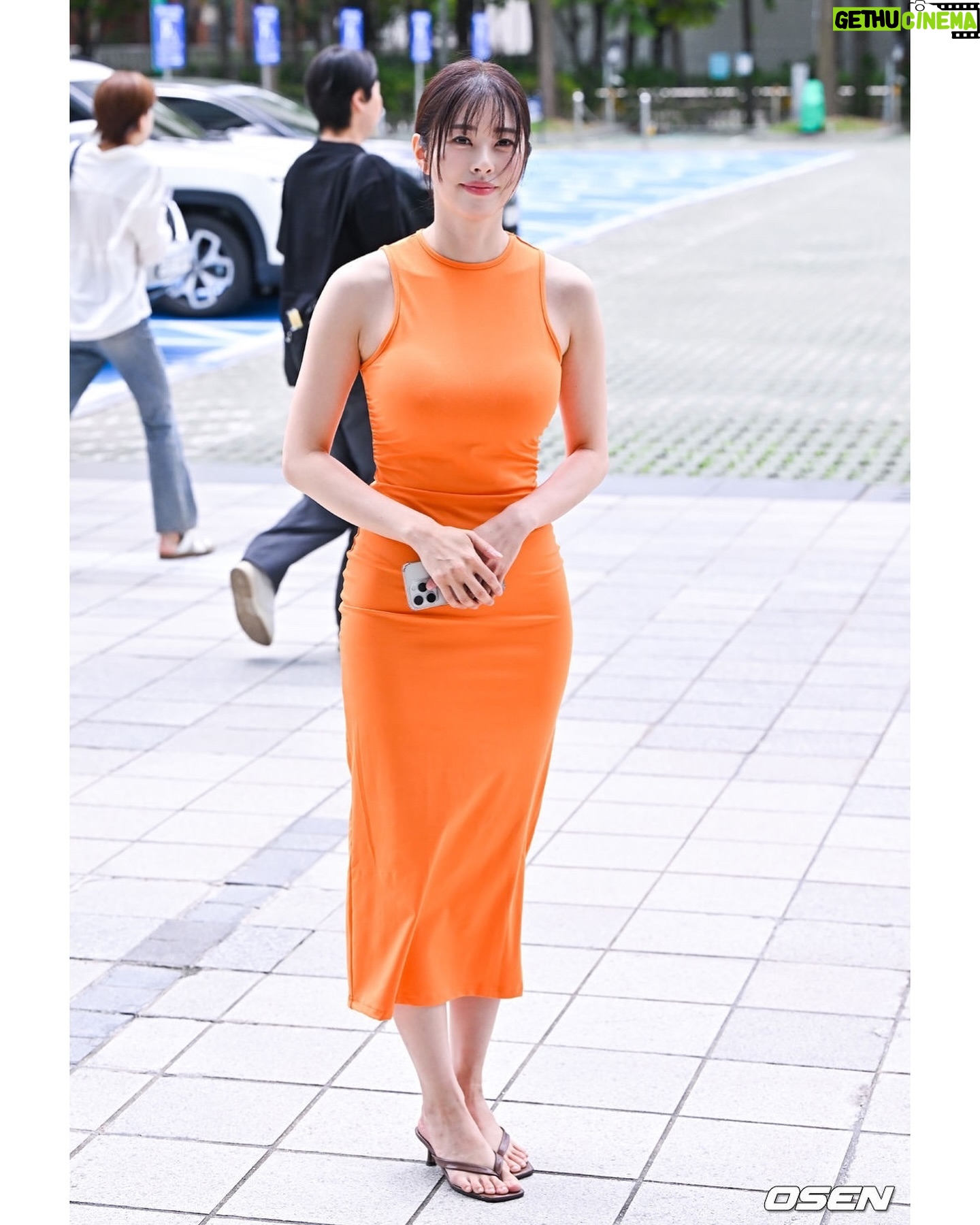 Suh Dong-joo - 8K Likes - 🧡기사 사진인데 넘 잘나와서 기쁜 날🧡
