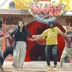Suhasini Instagram - Dont miss tomorrows diwali pidose @etvtelugu2708 
#etv #mallemala #suhasiniactress
