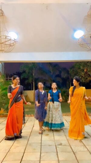 Suhasini Instagram - Missing all my devatha fam❣️❣️
@ri.dhi8535
@aahanaa_barfi 
@bhargavaguttikonda_actor 
#devathaserial #devatha #teluguserial #teluguserialactress #instafeed #instareels #instaceleb 
#suhasiniactress #starmaa