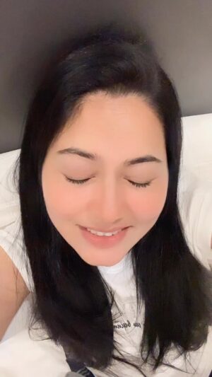 Suhasini Instagram - 💞💞💞💞
#suhasiniactress #indianactress #hyderabad #smile #laugh #bommarillu #smiletherapy