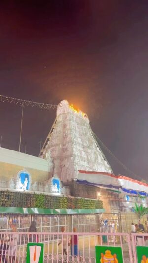 Suhasini Instagram - Devotional time

#tirumala #tirupati #indianactress #devotional #metime #instagood #instareels #instaceleb #instadaily