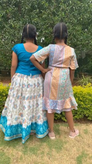 Suhasini Instagram - @aahanaa_barfi @ri.dhi8535 

#teluguserial #teluguserialactress #hyderabad #hyderabadactors #instareels #instadaily #instapost