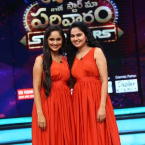Suhasini Instagram - Dont miss to watch #aadivaramwithstarmaaparivaram special show on friendship day 
Dress courtesy : @regalarmoire 
#starmaaserials #starmaa #serialshooters #teluguserialactress #indianserialactress #suhasiniactress #suhasini #aadivaramwithstarmaaparivaram