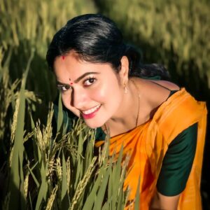 Suhasini Instagram - Sunkissed😍😍