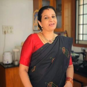 Sujatha Babu Ramesh Instagram - Home made FROOTI 😍😍#reels #shorts #trendingreels #instareels #instagram #influencer #youtubechannel #youtuber #cooking #shortsvideo #home #homemadefood #homemade #summerdrink #summerdrinks #mango #drinks #cooldrinks #summerholidays #saree #sareelove #sareelover #sareecollection #summercollection #cottonsaree