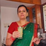 Sujatha Babu Ramesh Instagram - Healthy JUICE 😍😍😍 #reels #instareels #instagram #youtuber #shorts #influencer #trendingreels #shortsvideo #youtubechannel #cooking #juice #fruitjuice #healthy #summer #summerdrinks #homemade #homecooking #sujathababu #saree #sareelove
