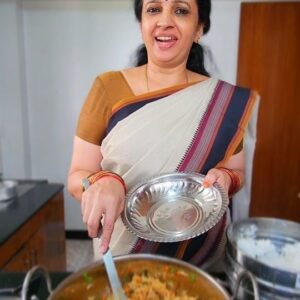 Sujatha Babu Ramesh Instagram - காரசாரமான Veg.SCHEZWAN FRIED RICE 😍😍🩷🩷🩷🩷🩷🩷🩷🩷 #reels #reelsinstagram #reelsindia #shorts #youtube #youtubers #schezwanfriedrice #vegfriedrice #vegrice #trendingreels #trending #shortstrending #sujathababu #voiceout #youtubechannel