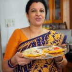 Sujatha Babu Ramesh Instagram - Tea time snack 😍😍#reels #shorts #trendingreels #instareels #instagram #influencer #youtubechannel #youtuber #cooking #shortsvideo #home #homemade #eve #snacks #teatime #oil #summer #holiday #summerholidays #ipl #cricket #dhoni #election #saree #sareelove #sareecollections #news #suntv #sunnews