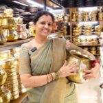 Sujatha Babu Ramesh Instagram - 😍அடேங்கப்பா இவ்ளோ பாத்திரங்களா 😍😍full video in our channel.. sujathababus voice out.. Must watch.. #reels #reelsinstagram #reelsindia #reelsvideo #instareels #instareelsindia❤️ #shorts #youtube #youtubevideo #youtubeshorts #shortsvideo #cookware #kitchen #kitchenset #cooking #vessel #saree #shopping #shoppingonline #useful #usefultips #kitchenutensils #utensils #trendingreels #trending #viralreels #viralvideos #celebrity #festival #offer