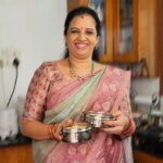 Sujatha Babu Ramesh Instagram - Tasty simple MIXTURE 😍😍😍 #shorts #instagram #instareels #youtube #youtubechannel #youtubevideo #youtubeshorts #reels #reelsinstagram #saree #summer #holiday #snacks #receipe #homemade #evening #teatime