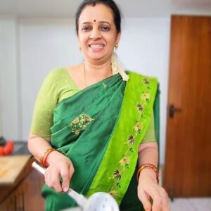 Sujatha Babu Ramesh Instagram - 😍😍தக்காளி பஜ்ஜி 😍😍
#reels #reelsinstagram #instagram #instareels #insta #shorts #shortsvideo #video #youtube #youtubechannel #youtubevideo #cooking #kitchen #home #homemade #lunch #sidedish #saree #sareelove
