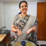 Sujatha Babu Ramesh Instagram - குடைமிளகாய் மசாலா 😍😍#reels #reelsinstagram #instareels #instagram #instagramreels #shorts #youtube #youtubevideo #trending #trendingsongs #viral #viralvideos #cooking #kitchen #homemade #manjummelboys #kanmanianbodukadhalan #guna #kamalhasan #trendingcinema #lunch #simple