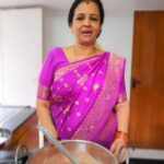 Sujatha Babu Ramesh Instagram - 😍😍😍Mixed Fruit JAM 😍😍#reels #instagram #instareels #reelsindia #reelsinstagram #shorts #youtubeshorts #youtuber #youtubevideo #youtubechannel #influencer #shortsvideo #trendingreels #viralvideos #jam #sweet #homemade #cooking #kitchen #simple #easy #receipe #saree #sareelove #trending