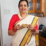 Sujatha Babu Ramesh Instagram - கலத்தப்பம் 🩷🩷🩷adipoli #reels #shorts #trendingreels #instareels #instagram #influencer #youtubechannel #youtuber #cooking #shortsvideo #kerala #snacks #homemade #homemadefood #saree #sareelove #sareecollection #ipl #summer #summerdays #holiday #holidaysnacks #viral #viralvideos
