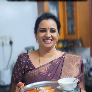Sujatha Babu Ramesh Instagram - VEG MAYONNAISE 😍😍😍#easy #easyrecipes #reels #reelsvideo #instareels #instagram #instareels #reelsinstagram #shorts #shortsvideo #youtubevideo #influencer #youtubechannel #youtuber #saree #sareelove #sareelover #home #homemade #homemadefood
