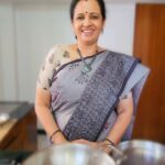 Sujatha Babu Ramesh Instagram - கொள்ளு துவையல் 😍😍😍 #instagram #instareels #reels #shorts #youtube #youtubeshorts #youtubevideo #cooking #healthyfood #healthyrecipes #millet #village #kitchen #homemade #homemadefood #receipies #saree #sareelove #sareecollection #lunch