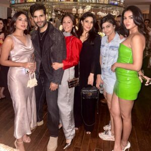 Sukhmani Sadana Instagram - December is for a Colourful Grid 🎄 ❣️

@karishmaktanna @sonalchauhan @ritikavardhan 

Wearing my new fav brand @zaitraclothing by @khubsagarwal 

At @gigibombay 

#mumbai #friends #christmasmonth #lovedecember
