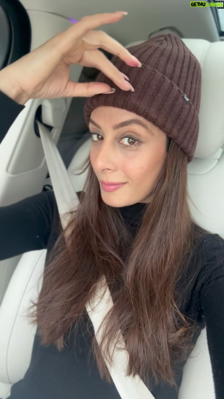 Sukhmani Sadana Instagram - Sharing one of my fav lip shades by @nyxcosmetics Comment ‘Colour’ and I’m happy to Dm you girls! #makeup #lipstick #lipshades #gloss #lipgloss #feelitreelit #reelitfeelit #reelkaro #reelsinstagram #reelsvideo #reels #reelkarofeelkaro #reel #reelvideo #reelvideo #reelinstagram #reelindia #sukhmanisadana #instagram #instagood #instalike #instareels #reels #reelsinstagram #explore #instadaily