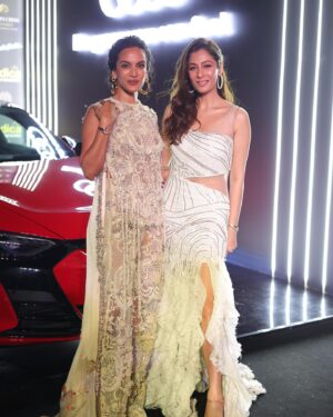 Sukhmani Sadana Instagram - Some of my fav peeps at the Elle List Awards 2023!

@audi @audiin @elleindia @tajlandsend @sukhmanisadana 

#anchor #host #ellelistawards2023 #redcarpet