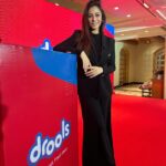 Sukhmani Sadana Instagram - Your In-House Anchor for @droolsindia Join the Drools #MissionBOP and gear for our challenge! @ @kareenakapoorkhan @hrithikroshan @ananyapanday @janhvikapoor @imouniroy @kartikaaryan @saraalikhan95 @dishapatani @mrunalthakur @kiaraaliaadvani #Drools #FeedRealFeedClean #MissionBOP #ReadthebackofthepackChallenge #Pets #petparents #droolsindia #droolspetfood #anchoring #emcee #moderator #droolsdogfood #sukhmanisadana #eventhost #eventhostesses #eventanchor