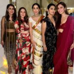 Sukhmani Sadana Instagram - Embracing my favourite colour in my all time favourite @chhavviaggarwalofficial chhavviaggarwalofficial ♥️ #latergram #indianwear #sari #friends #stitchedsaree #chhavviaggarwal #sukhmanisadana
