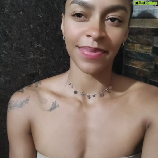 Sul Rosa - 3 Likes - Quando fui participar da minha primeira prova de corrida em montanha 🌄⛰️🏃🏾♀️
.
.
.
#trend #foryou #fit #atletismo #instagood #ocr #corridas #corridademontanha #sonhos #amor #atleta #piada #meme
