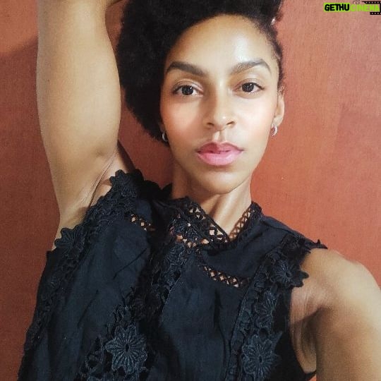 Sul Rosa - 3 Likes - Última seletiva para o maior evento de moda da região centro oeste. Teve muita adrenalina, pés doendo, sede, cansaço e muito mais😂😂
Aprovadíssimo para a semana de moda oficial @goiasfashionweekoficial
.
.
.
👠 @neivaevangelistagfw
🎥 @luarr.rocha
🥂 @mostrakzulo
.
.
#moda #goiasfashionweek #gfw #2023 #semanademoda #felicidade #sucesso #instagood #lgbt #fé #goias #brasil #passarela #bela