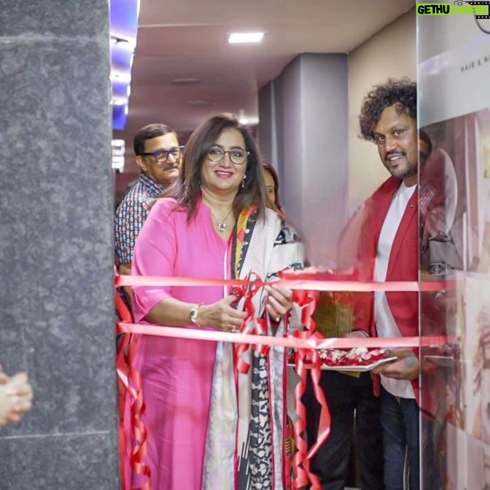 Sumalatha - 8.5K Likes - At the inauguration of Radisson Blu's ( Atria Hotel earlier) 1st ever Hair and Nail Salon & Spa , @sskovolounge . Amazing customised hair treatments & pedicures. Recommend it highly 👌