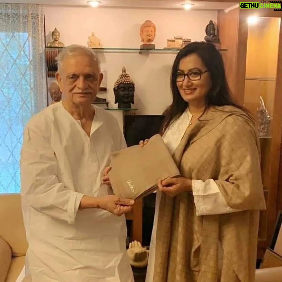 Sumalatha Instagram - Congratulations to one of my all time favorite , the legendary movie director/writer/lyricist and poet, Gulzar ji on being conferred with the prestigious Jnanpith Award . #gulzarsaab #gulzarpoetry #gulzar #jnanpithaward