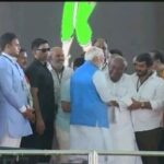 Sumalatha Instagram – ಪ್ರಧಾನಿ ಶ್ರೀ @narendramodi ಅವರ ಬೆಂಬಲ, ಆಶೀರ್ವಾದಕ್ಕೆ ನಾನು ಆಭಾರಿ. 

ಈ 5 ವರ್ಷಗಳಲ್ಲಿ ಮಂಡ್ಯ ಕ್ಷೇತ್ರದ ಸಂಸದೆಯಾಗಿ ಕಾರ್ಯನಿರ್ವಹಿಸುವಲ್ಲಿ ಪ್ರಧಾನಿ ಶ್ರೀ ನರೇಂದ್ರ ಮೋದಿಯವರ ಸರ್ಕಾರದ ಸಹಕಾರ ಅಪಾರ. ಇದಕ್ಕೆ ಕೃತಜ್ಞತೆ ಹೇಳುವ ಸದವಕಾಶ ನಿನ್ನೆ ಲಭಿಸಿತು. ಮುಂದೆಯೂ ನಮ್ಮ ಮಂಡ್ಯ ಜನತೆಯ ಸೇವೆಗಾಗಿ, ತಾಯಿ ಕಾವೇರಿ, ಚಾಮುಂಡೇಶ್ವರಿ ಅಮ್ಮನವರು ಹರಸಿದ ಈ ಪುಣ್ಯಭೂಮಿಯ ಅಭಿವೃದ್ಧಿಗಾಗಿ ಸದಾ ಶ್ರಮಿಸುವೆ ಎಂಬ ಭರವಸೆ ನೀಡಿದೆ. ನಮ್ಮ ನಾಡಿನ ಏಳಿಗೆಗಾಗಿ #ಮತ್ತೊಮ್ಮೆಮೋದಿಸರ್ಕಾರ ಬೆಂಬಲಿಸೋಣ.

#NarenderaModi 
#abkibaar400paar

#ModiGuarantee #ModiAgainIn2024 #NammaMandya #ViksitBharat