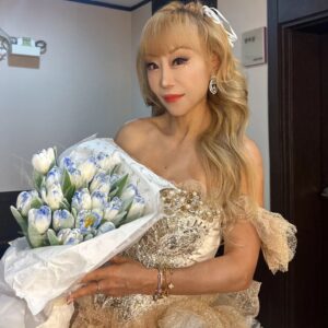 Sumi Jo Instagram - #RealTime #실시간 
Getting ready for the 1st concert of 2024! ! 올 첫공 5분전🤩 #천안 🇰🇷 

#SumiJo #Soprano #Concert #Opera #Operasinger #Thankyou @thisiscielkim #Reels #Explore #Insta #InstaGood #InLove #조수미  #Performance #Top #Best 🎊 #Tour #Korea #world
