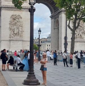Sumi Jo Instagram - #RealTime #실시간 
Bonjour! #Paris #파리
All well with you? 

구름 잔뜩 낀 파리 개선문 앞이에요.
다들 잘 지내시죠? 
보고 싶어요..

#SumiJo #Paris #France #MissYou #arcdetriomphe #Opera #OperaSinger #Singer #Soprano #Bonjour #Korea #그리움 #수해 #수해복구 #Heart #Insta #개선문 #Picoftheday #조수미 #파리 #프랑스 #마음 #Love #Pray #Prayers #🙏