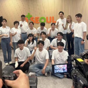 Sumi Jo Instagram - Congratulations! 🎊 ( See below) 며칠전 저는 자립준비청년들의 전용공간인 #영플러스서울 오프닝에 참석했어요!  이 공간은 도움이 절실한 청년들이 꿈꾸고 준비하는 과정을 도와주는 장소일뿐 아니라 다양한 지원을 받을수도 있고 또 특별한 일이 없더라도 영플러스 서울의 카페도 이용할수 있으니 청년 여러분들의  많은 이용(?) 바랍니다! ☕️ 
저와 함께 기부에 동참한 우리 후배 아티스트들, 초록우산 어린이재단, 서울시와  시장님 그리고 엄마같이 따뜻한 마음으로 봉사하시는 많은 분들께 진심으로 감사의 마음을 전하며.. 저는 예술활동을 꿈꾸는 이들의 멘토로써 좀 더 가까이서 도움이 되고 싶습니다. ♡
자, 그럼 우리 , 한 사람도 뒤쳐지지 않게 서로서로 다독거리며 앞으로 앞으로 나가요!

서울시 홍보대사
조수미 

I'm thrilled to hear that YOUNG  Seoul, a space dedicated to preparing the future of young people facing difficulties, has opened its doors in collaboration with the Seoul Metropolitan Government. I was happy that I was able to  donate  for this to happen. I will continue to make even greater efforts to help these young people as a mentor for their future. Congratulations once again, and I wish you all the best!🎊

@seoulcity @seoul_official @gilbyeongmin @credia_official @dannykoo_boom @jinho_hong @haegeum_nary @ju_jusong @mini_love_park

#donation #Seoul #SumiJo #서울시홍보대사 #조수미 #선한영향력 #기부 #서울시 #영플러스 #young  #Insta #Daily #jeans #young #hope #Future #희망 #dream #Help #길병민 #대니구 #홍진호 #송영주 #최영선 #해금나리 #plus #삶 #보람 #소중한사람더사랑하기 💓
