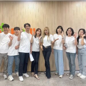 Sumi Jo Instagram - Congratulations! 🎊 ( See below) 며칠전 저는 자립준비청년들의 전용공간인 #영플러스서울 오프닝에 참석했어요!  이 공간은 도움이 절실한 청년들이 꿈꾸고 준비하는 과정을 도와주는 장소일뿐 아니라 다양한 지원을 받을수도 있고 또 특별한 일이 없더라도 영플러스 서울의 카페도 이용할수 있으니 청년 여러분들의  많은 이용(?) 바랍니다! ☕️ 
저와 함께 기부에 동참한 우리 후배 아티스트들, 초록우산 어린이재단, 서울시와  시장님 그리고 엄마같이 따뜻한 마음으로 봉사하시는 많은 분들께 진심으로 감사의 마음을 전하며.. 저는 예술활동을 꿈꾸는 이들의 멘토로써 좀 더 가까이서 도움이 되고 싶습니다. ♡
자, 그럼 우리 , 한 사람도 뒤쳐지지 않게 서로서로 다독거리며 앞으로 앞으로 나가요!

서울시 홍보대사
조수미 

I'm thrilled to hear that YOUNG  Seoul, a space dedicated to preparing the future of young people facing difficulties, has opened its doors in collaboration with the Seoul Metropolitan Government. I was happy that I was able to  donate  for this to happen. I will continue to make even greater efforts to help these young people as a mentor for their future. Congratulations once again, and I wish you all the best!🎊

@seoulcity @seoul_official @gilbyeongmin @credia_official @dannykoo_boom @jinho_hong @haegeum_nary @ju_jusong @mini_love_park

#donation #Seoul #SumiJo #서울시홍보대사 #조수미 #선한영향력 #기부 #서울시 #영플러스 #young  #Insta #Daily #jeans #young #hope #Future #희망 #dream #Help #길병민 #대니구 #홍진호 #송영주 #최영선 #해금나리 #plus #삶 #보람 #소중한사람더사랑하기 💓